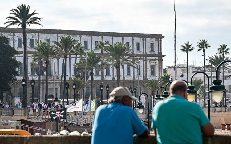 El edificio BIC de Valcárcel seguirá abandonado a su suerte / FOTO: Eulogio García