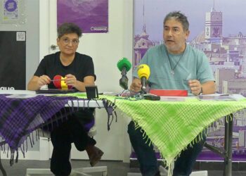 Liberato y Ariza en rueda de prensa en la sede morada / FOTO: Podemos