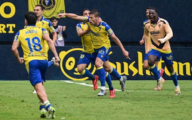 La felicidad de Alcaraz tras su gol, luego anulado / FOTO: Eulogio garcía