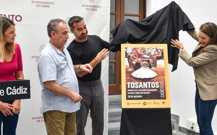 Presentando el cartel días atrás / FOTO: Eulogio García