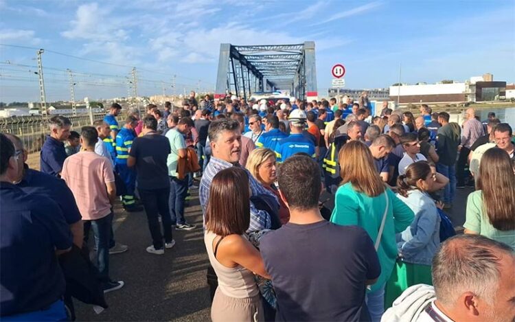 Una reciente protesta de la plantilla de Navantia San Fernando y de la contrata afectada / FOTO: Eulogio García