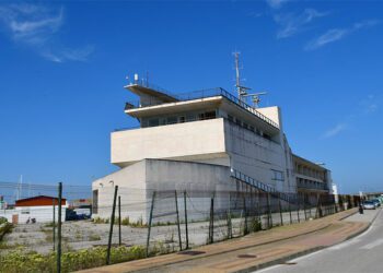 Estructura en pie del edificio abandonado 'Ciudad del Mar' / FOTO: Eulogio García