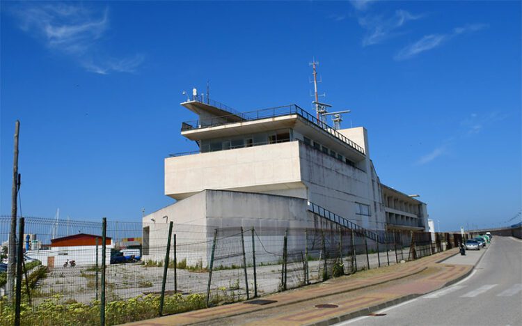 Estructura en pie del edificio abandonado 'Ciudad del Mar' / FOTO: Eulogio García