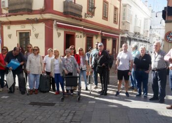 Vecinos presentando su plataforma / FOTO: cedida