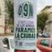 Uno de los carteles que anuncian el 9-N en una farola de Puertatierra / FOTO: Cádiz Resiste