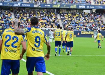 Ontiveros y Roger, los goleadores de la tarde / FOTO: Eulogio García