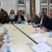 Román en la reunión con el libro 'Memoria de los balnearios de Chiclana' / FOTO: Ayto.