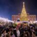 Alumbrado navideño en la plaza del Rey de La Isla / FOTO: Ayto.