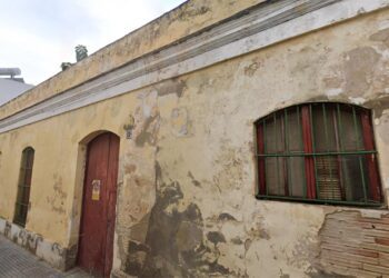 Entrada a la antigua bodega por la calle Amargura