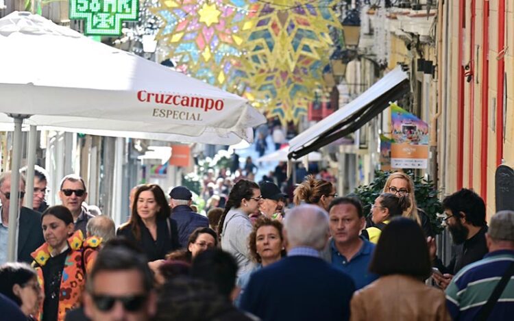 Una mañana de diciembre en el casco antiguo / FOTO: Eulogio García