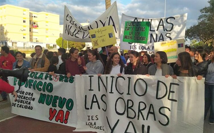 La cabecera de la manifestación / FOTO: Ustea Cádiz