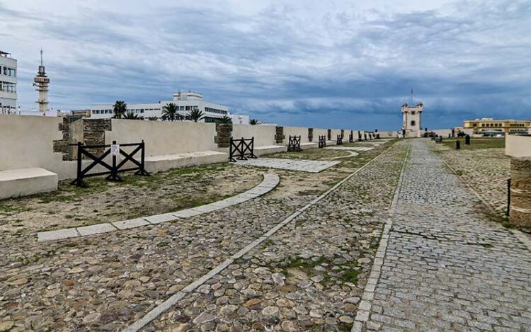 Paseo superior del monumento ya visitable / FOTO: Eulogio García