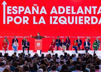 Pedro Sánchez interviniendo en el Congreso de Sevilla / FOTO: PSOE