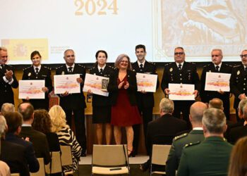 Durante la entrega de reconocimientos / FOTO: Eulogio García