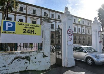 Y Valcárcel sigue esperando / FOTO: Eulogio García