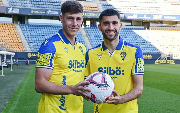 Iker Recio y Mario Climent tras su presentación oficial / FOTO: Eulogio García