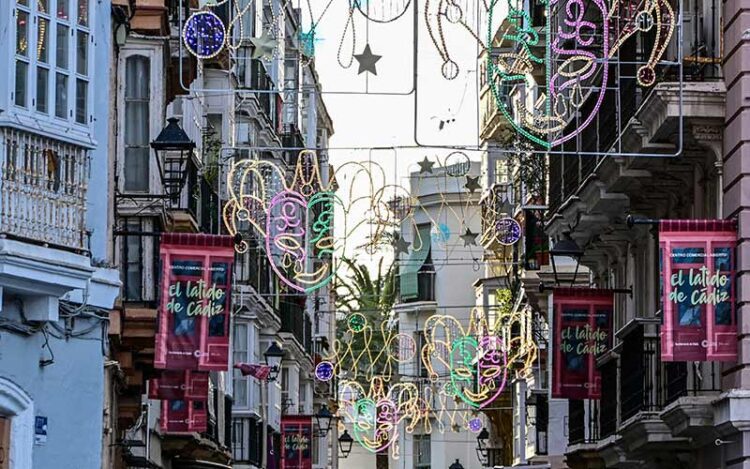 Las luces volvieron al Carnaval / FOTO: Eulogio García