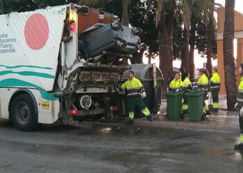 Operativo de recogida de basura en una fecha especial / FOTO: Ayto.