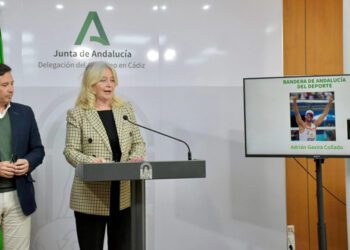 Anunciando el listado de premiados / FOTO: Junta