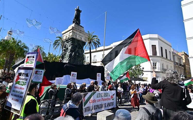 El fin de la marcha, en San Juan de Dios / FOTO: Eulogio García