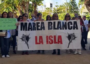 La plataforma isleña en una pasada protesta / FOTO: Marea Blanca